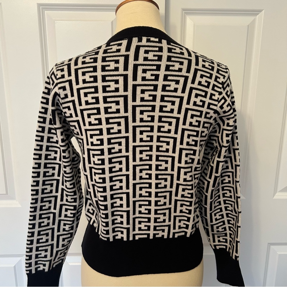 Debut Black and White Geometric Sweater - Picture 2 of 3